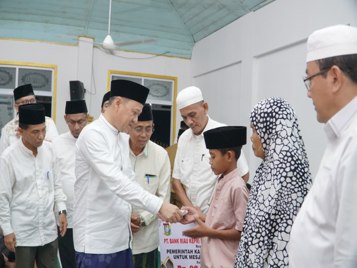 Pj. Bupati Kampar Hambali, SE, MH Melakukan Safari Ramadhan di Desa Pulau Payung