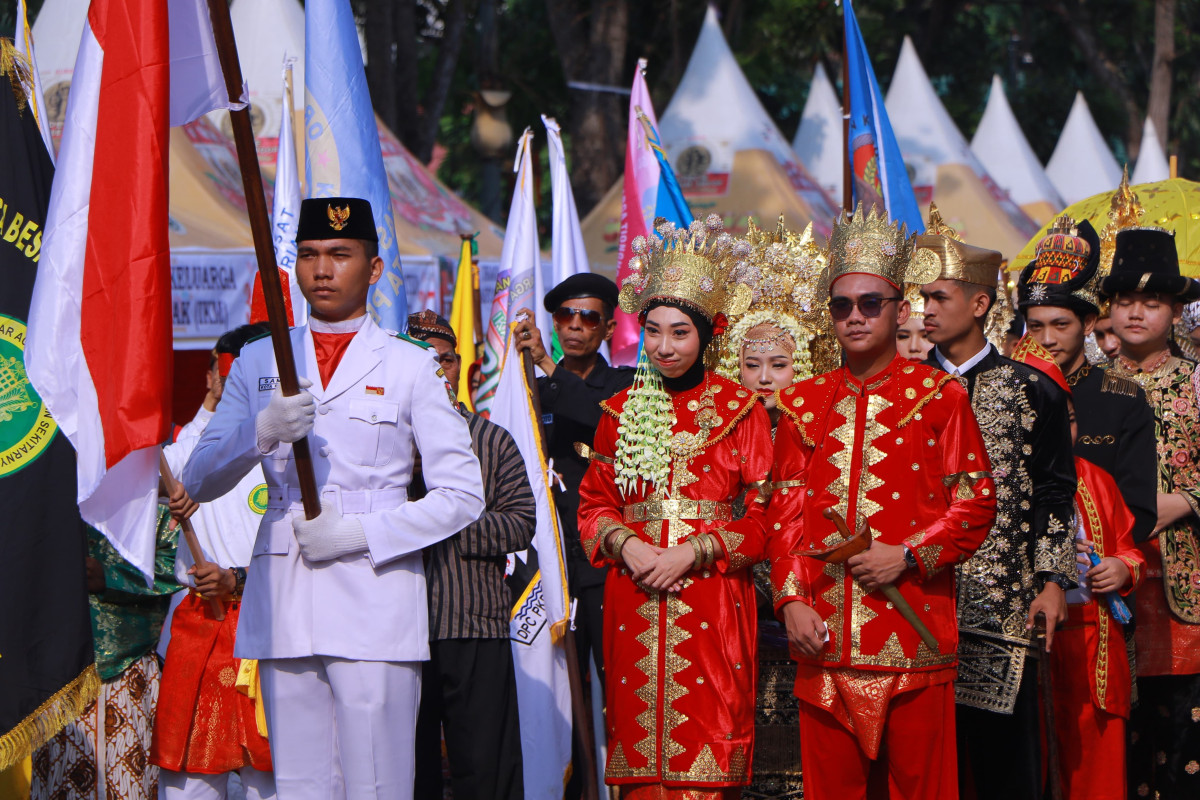 Berlangsung Meriah, Ribuan Peserta Ramaikan Parade Bhinneka Tunggal Ika di Pekanbaru