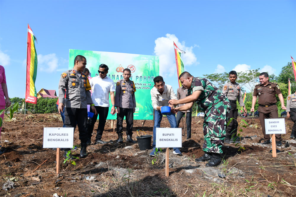 Bupati Apresiasi Bakti Sosial Polres Bengkalis