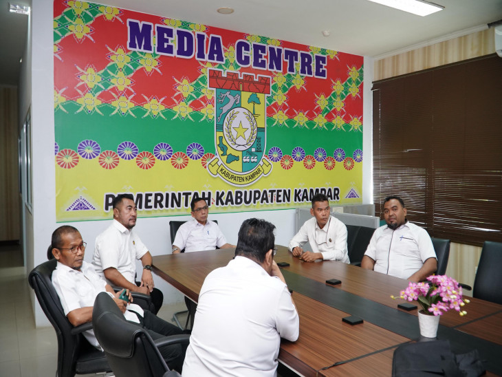 Plh. Sekda Kampar Ikuti Rakorpusda Bahas Dukungan Pemda dalam Penyediaan Lahan untuk Pembangunan Satuan Pelayanan Pemenuhan Gizi Nasional