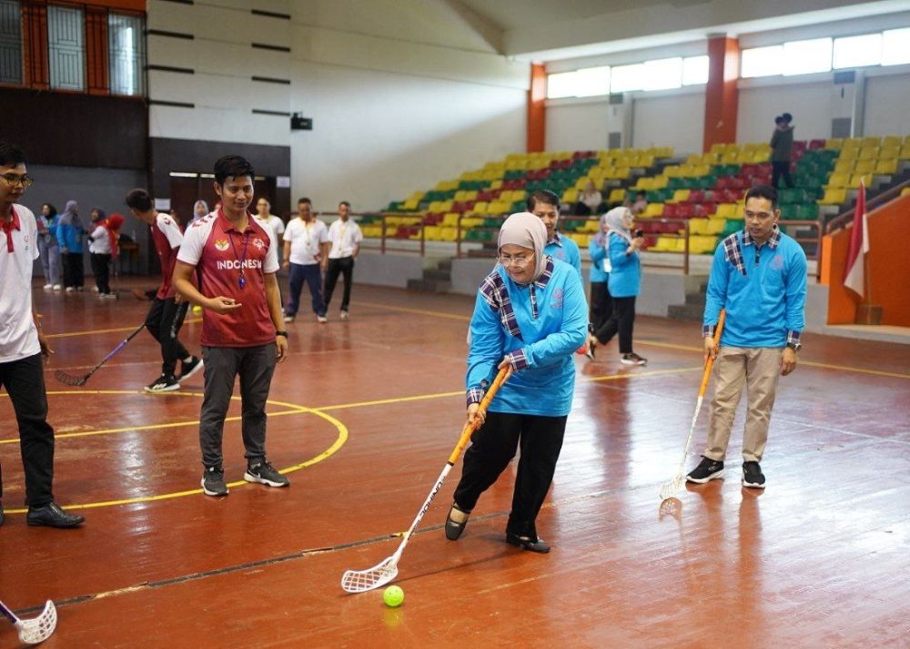 Adrias Hariyanto Motivasi Peserta TOT Floorball SOIna Riau