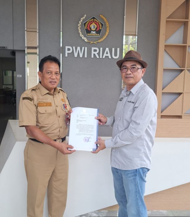 PWI Riau Terima Surat Dukungan Resmi untuk HPN 2025 Oleh Pemprov Riau