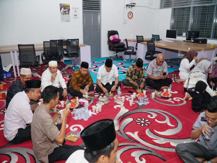 Membentuk Ikatan Kebersamaan, Kominfo Kampar Mengadakan Acara Berbuka Puasa Bersama