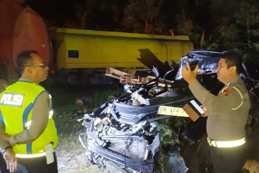 Tiga Orang Meninggal Dunia Akibat Tabrakan Honda CRV dengan Truk di Tol Permai